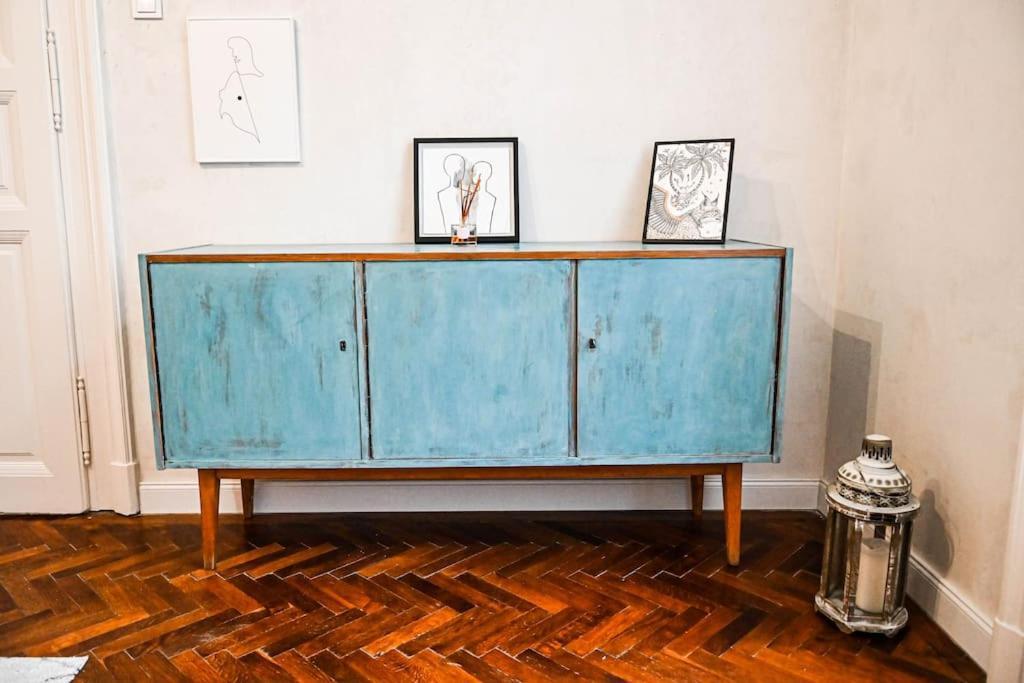 Tranquil And Charming One Bedroom * Budapest